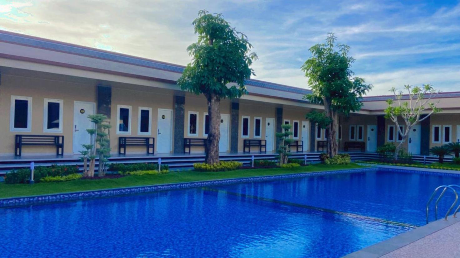 Nio Garden Hotel Sumbawa Eksteriør bilde